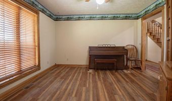4181 N Farm Road 35, Ash Grove, MO 65604