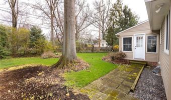26704 Russell Rd, Bay Village, OH 44140