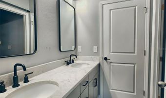 2087 EMERALD SPRINGS Dr, Apopka, FL 32712