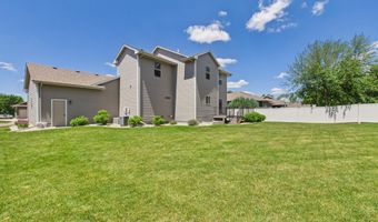 812 S 5th Ave, Brandon, SD 57005