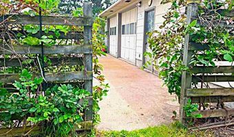 10 Elm Blvd, Babbitt, MN 55706