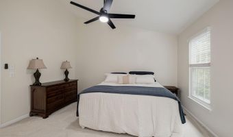 5209 DUNSTABLE Ln, Alexandria, VA 22315