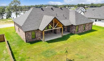 6048 Majestic Waters Dr, Benton, AR 72019