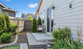 20713 SE Iron Horse Ln, Bend, OR 97702