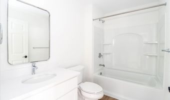 80 South St 103, Bethel, CT 06801