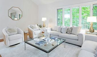 3 Andrews Dr, Darien, CT 06820