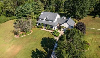 8193 Lavelle Rd, Athens, OH 45701