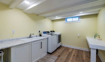 413 NE 7th St, Ankeny, IA 50021