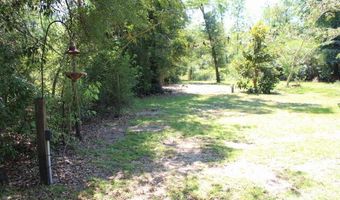 188 Compass Lake Dr, Alford, FL 32420