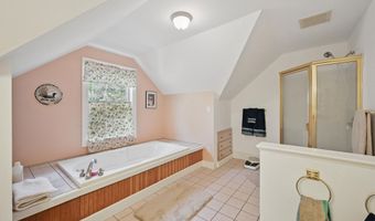 20 Eagle Point Rd, Bath, ME 04530