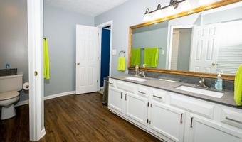 6393 Barberry Dr, Avon, IN 46123