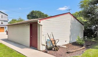 429 Edgewater, Algonac, MI 48001