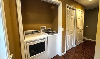 131 Pine Cir, Bennington, VT 05201
