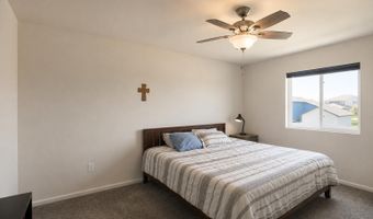 1102 NE 34th Ave, Aberdeen, SD 57401