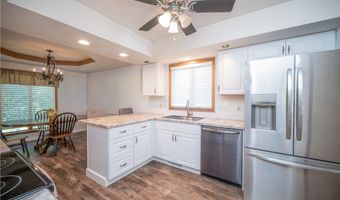 6488 S Timberidge Dr, Austintown, OH 44515