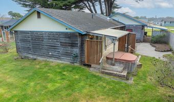 1260 JACKSON Ave SW, Bandon, OR 97411