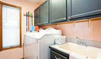 800 Scenic View Blvd, Altoona, IA 50009