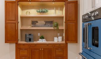 1335 Wikiup Dr, Santa Rosa, CA 95403