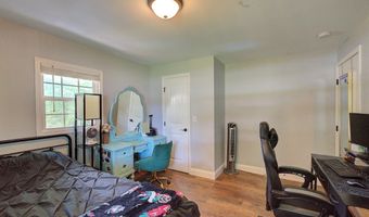 120 Swain Ave, Boiling Springs, SC 29316