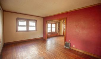 608 E Elm St, Algona, IA 50511