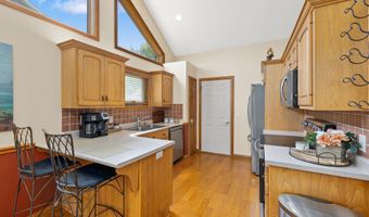 5383 Salmon Run, Auburn, IN 46706