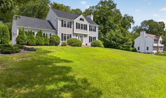2 Oleander Dr, Clinton, CT 06413