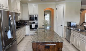 321 Bear Country Dr, Aledo, TX 76008