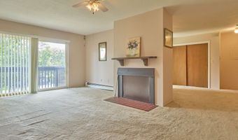 81 Ameridge Dr 81, Bridgeport, CT 06606