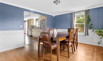 25 Woodbine St, East Providence, RI 02915