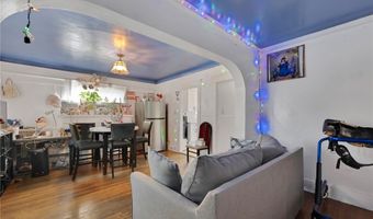 2621 Vineyard Ave, Los Angeles, CA 90016