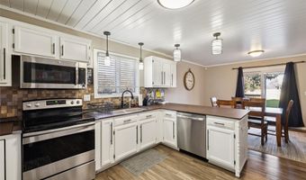 729 11th St SE, Altoona, IA 50009