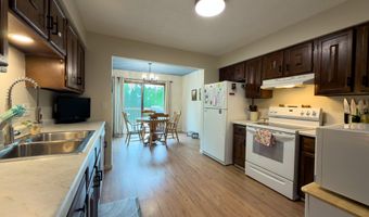 1115 NE 15th Ave, Aberdeen, SD 57401
