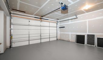 6005 ROOSEVELT St, Bethesda, MD 20817