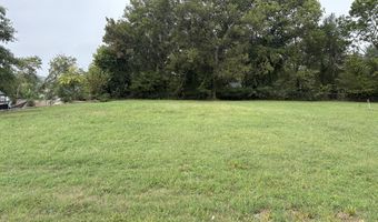 112 N Mill St, Grove, OK 74344