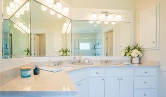1038 Lake Viking Ter, Altamont, MO 64620