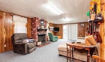 214 S Elm St, Albion, IN 46701
