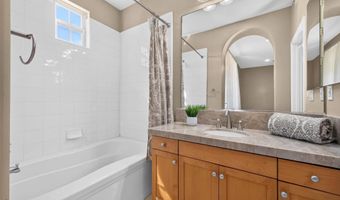 2985 Farragut Rd, San Diego, CA 92106