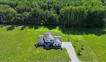 106 Flower Dr, Albion, IL 62806
