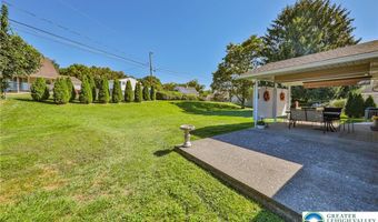 3016 Coplay Ln, North Whitehall, PA 18052