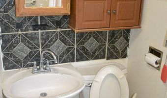 28 N. Third St, Albion, IL 62806