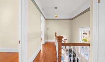 674 11TH St, Astoria, OR 97103
