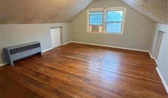 42 Greenway Dr, Bristol, RI 02809