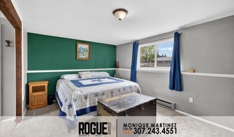 1960 Prairie Ln, Bar Nunn, WY 82601