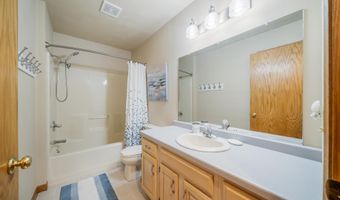 2119 CLOUDVIEW Ct, Appleton, WI 54914