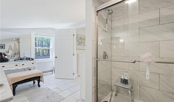 33 Airy Acres Dr, Glocester, RI 02814