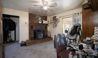 1424 Bear Creek Rd, Bakersville, NC 28705