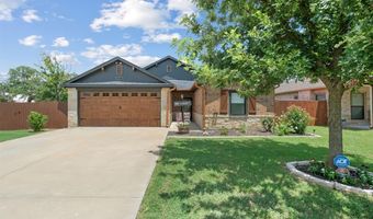 417 Magnolia St, Hico, TX 76457