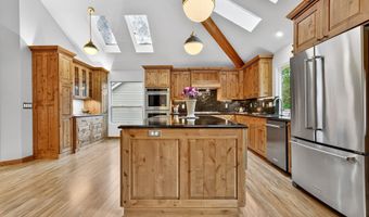 15100 SW GULL Dr, Beaverton, OR 97007