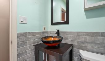 10 PINTO Ct, Rockville, MD 20850