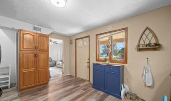 111 S Walnut Ave, Bridgewater, SD 57319
